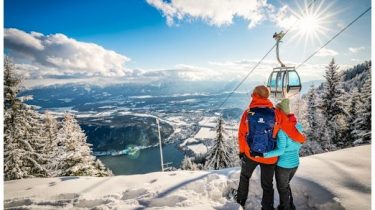 Mit den Bergbahnen Gerlitzen Alpe erleben Sie den Winter in all seinen Facetten – gemütlich beim Winterwandern oder sportlich mit dem Pistentourenticket auf herrlichen Routen durch die Bergwelt. Personen k.A. Fotograf:in Michael Stabentheiner Fotocredit Michael Stabentheiner Ort Bergbahnen Gerlitzen Alpe Originalgröße 7720x5147px