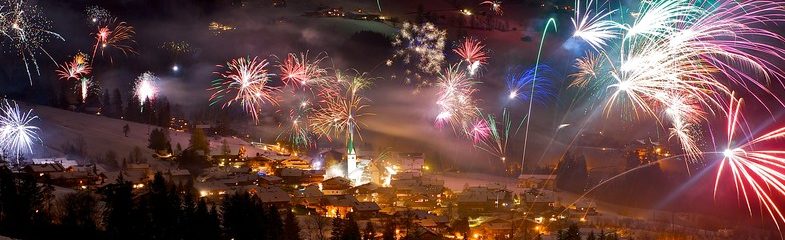 Alpbach, Winter, Silvester, Feuerwerk, Nacht, | Alpbach, Winter, New Year´s eve, firework, night, Alpbach zur Silvesternacht. Hinzugefügt am 23 Dezember 2020 17:58 Ursprünglicher Dateiname 729814.jpg Auflösung 72 DPI Kamera NIKON CORPORATION Eigentümer Alpbachtal Tourismus Medientyp Bild Fotograf Berger Bernhard Copyright Alpbachtal Tourismus / Bernhard Berger Ort Alpbach Region Alpbachtal Thema Natur & Landschaften Stadt, Dorf Saison Winter GPS Latitude 473991.0 GPS Longitude 119431